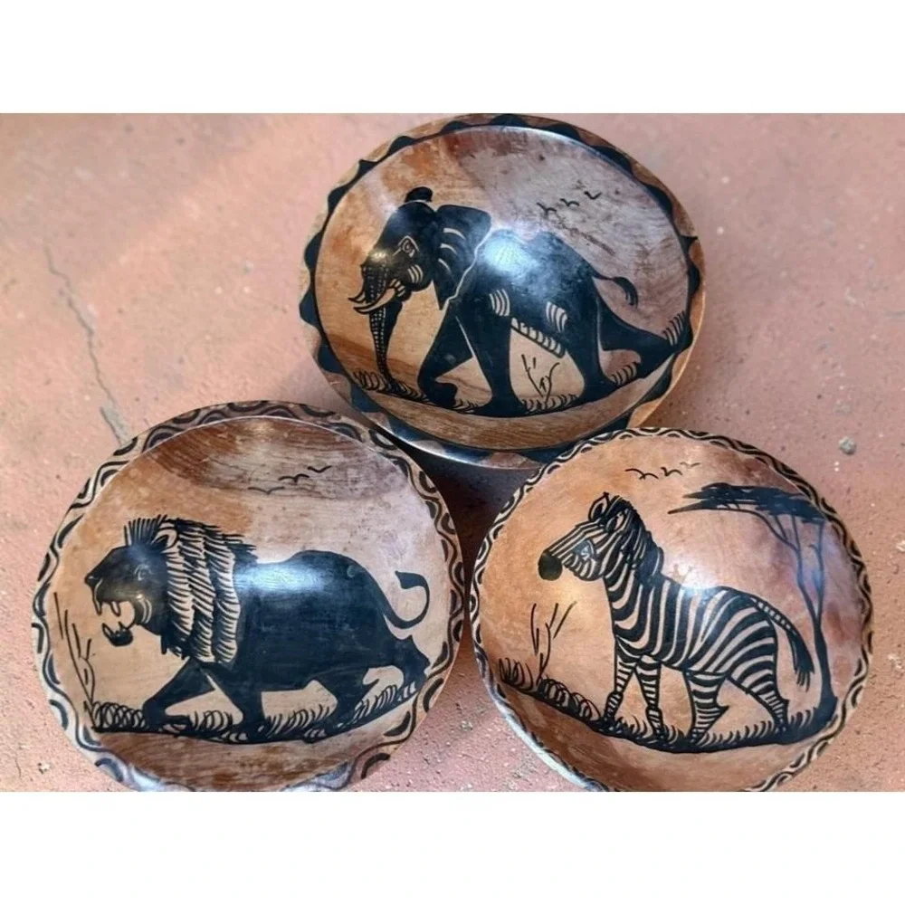 Exotic Carved & Painted Wooden African Bowls Elephant, Giraffe, Lion, & Zebra